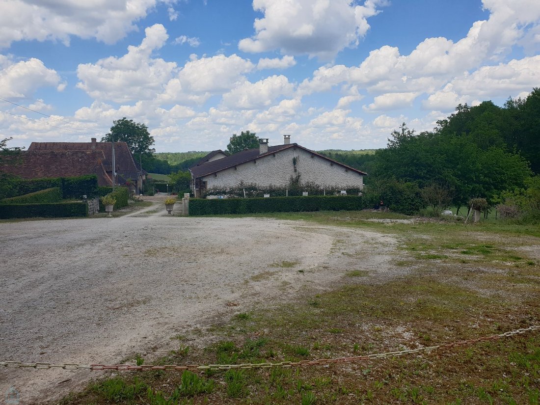 Tenuta a Rouffignac-Saint-Cernin-de-Reilhac, Nuova Aquitania, Francia 2 - 19084620
