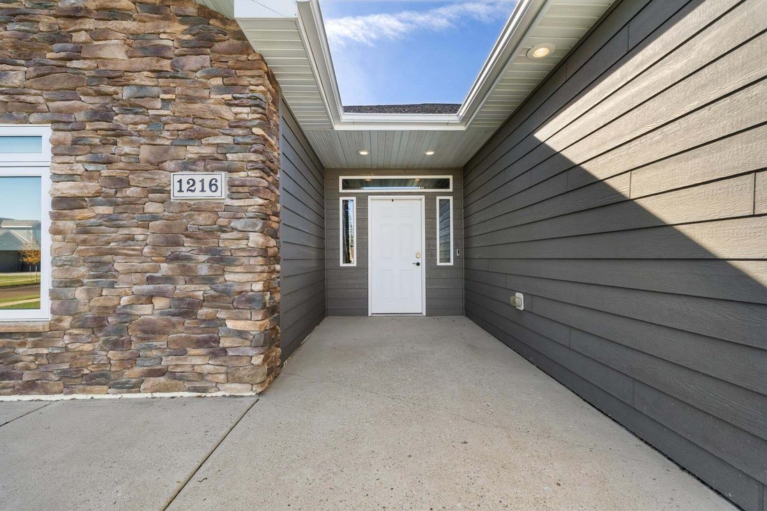 House in Minot, North Dakota, United States 2 - 19082565