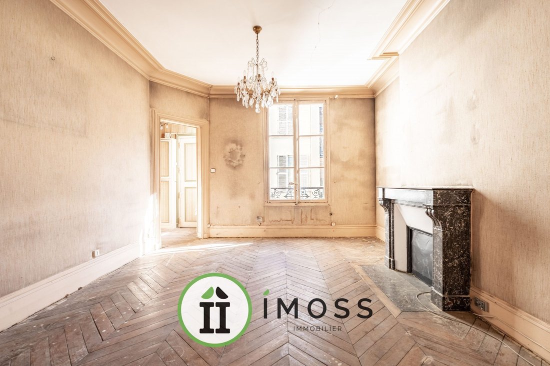 Apartment in Saint Gervais, Paris 4e Arrondissement, Paris 5 - 19082419