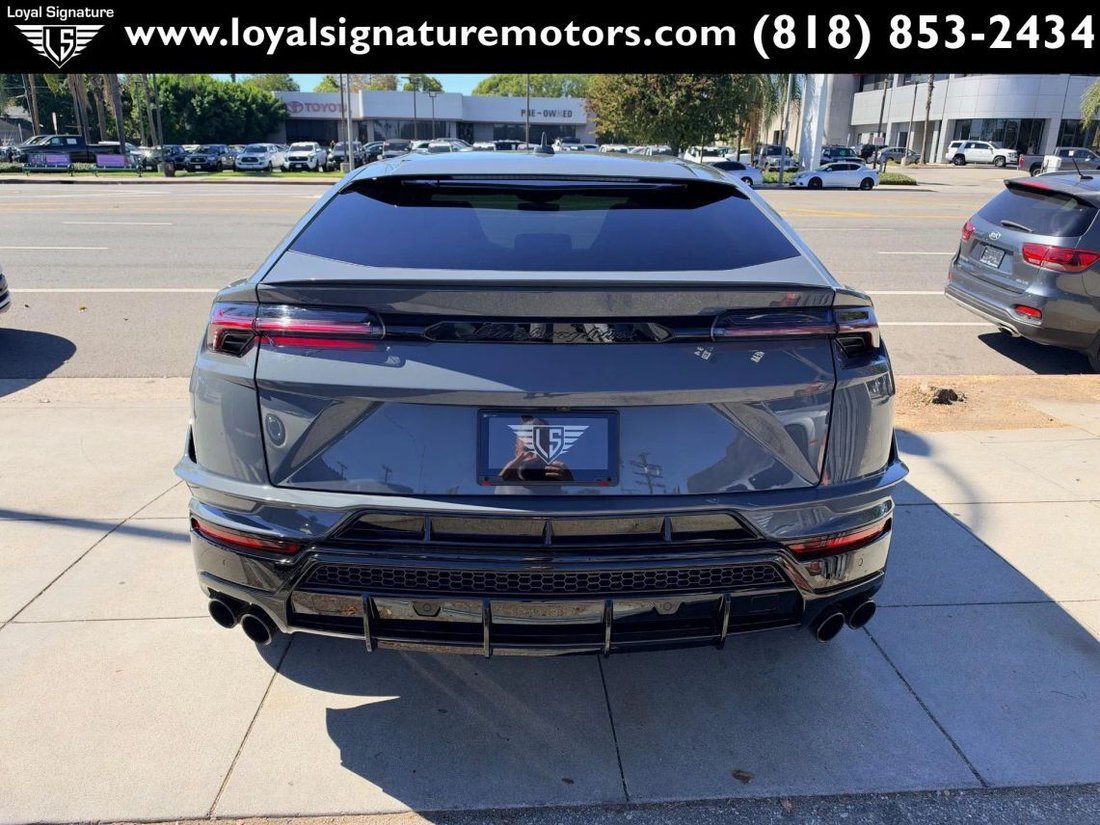 Suv in Van Nuys, CA, United States 5 - 19084114
