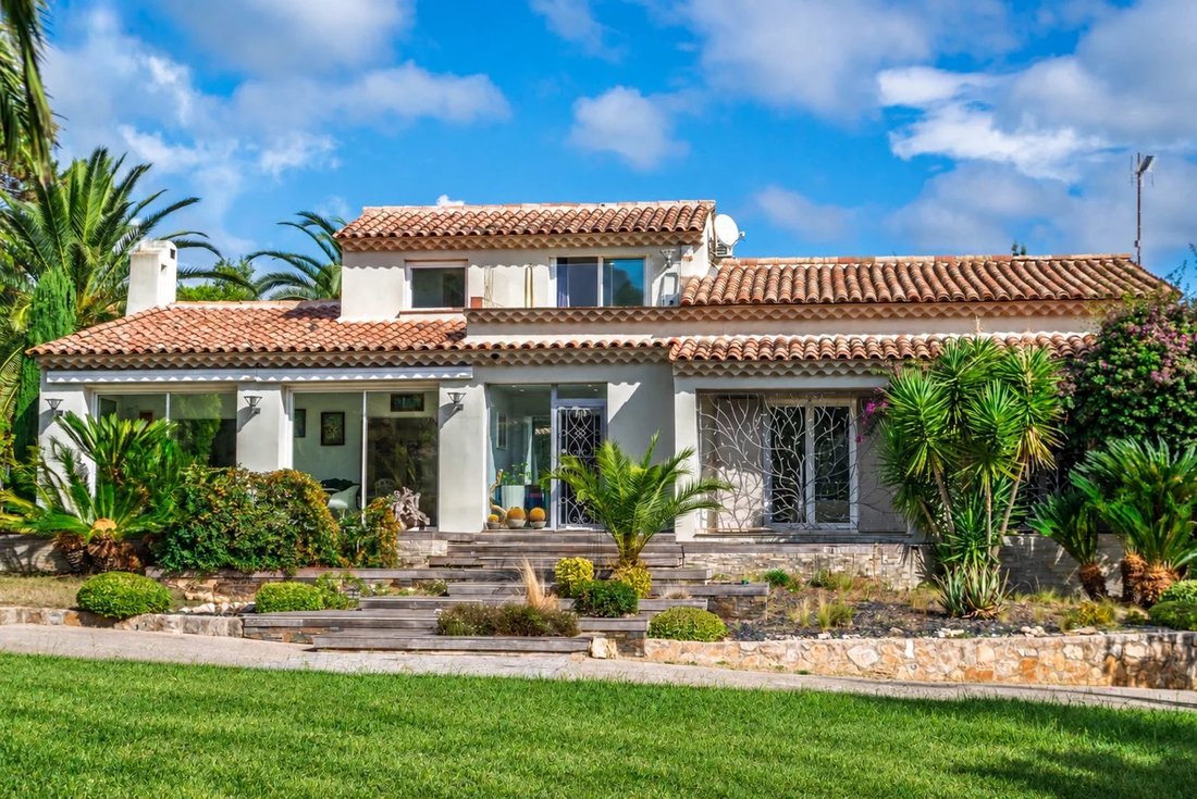 Villa à Mougins, Provence-Alpes-Côte d'Azur, France 3 - 19081384