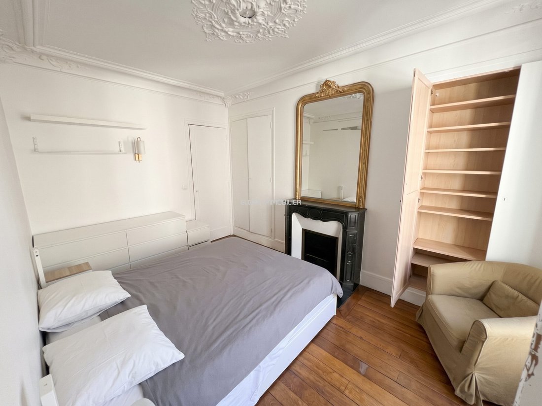 Appartamento a Lorette-Martyrs, Paris 9e Arrondissement, Parigi 4 - 19076584