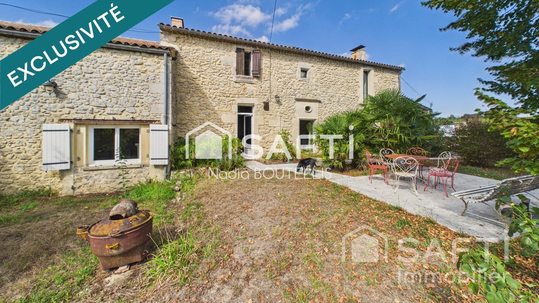 Casa a Targon, Nuova Aquitania, Francia 1 - 19078146