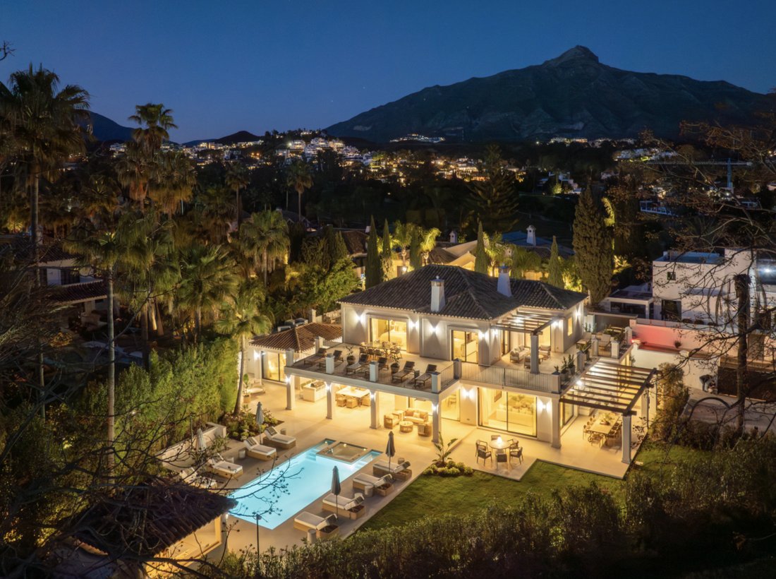 Villa à Nueva Andalucia, Marbella, Espagne 1 - 19077584
