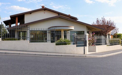 Villa in Calvagese della Riviera, Lombardei, Italien 1