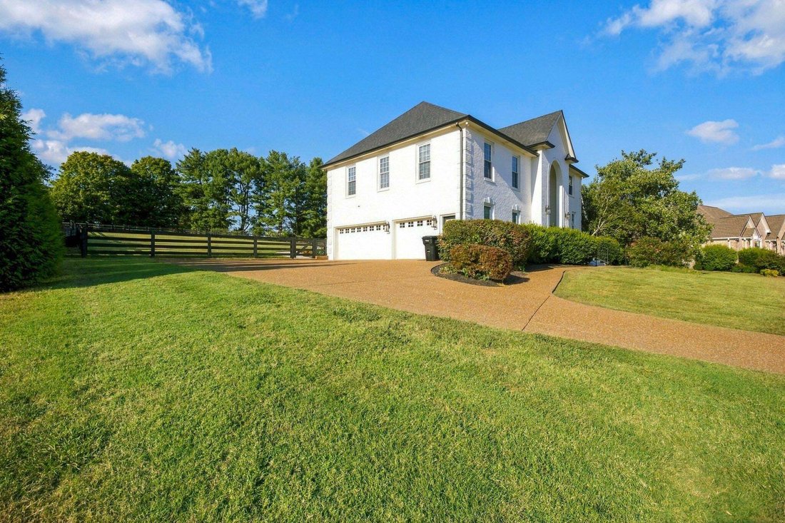 House in Franklin, Tennessee, United States 2 - 19076957