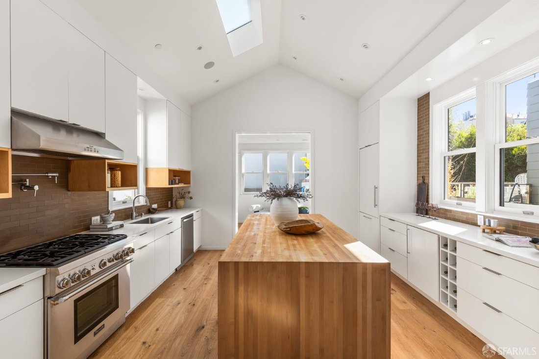 House in San Francisco, California, United States 2 - 19082163