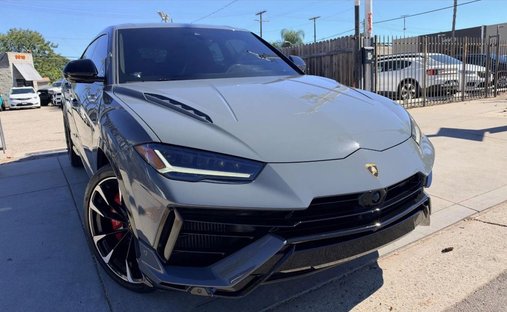 2023 Lamborghini Urus S Sport Utility 4D in Van nuys, CA, United States 1