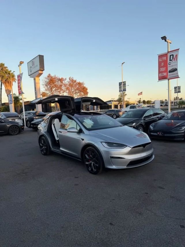 Suv in Costa Mesa, CA, United States 5 - 19081727