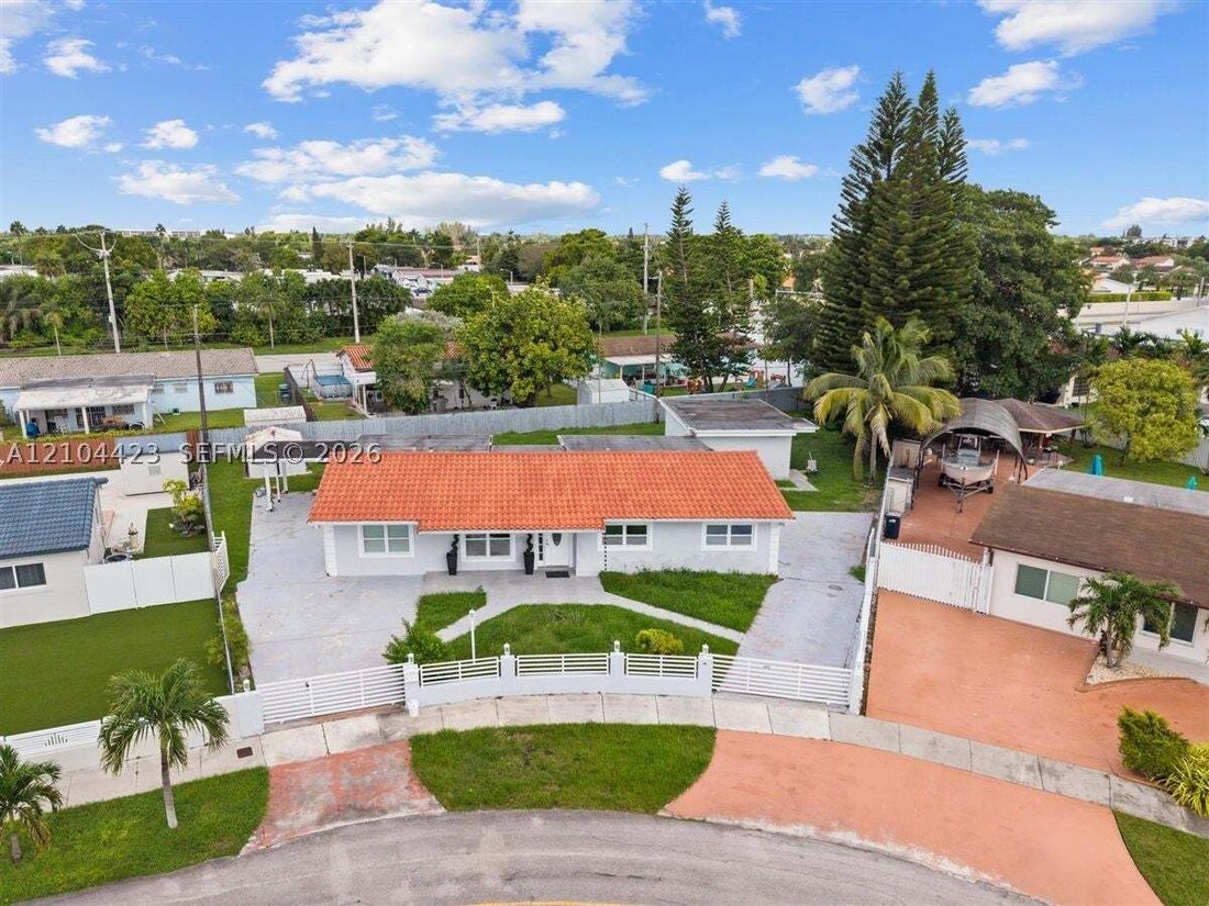 Casa a Miami, Florida, Stati Uniti 2 - 19080890