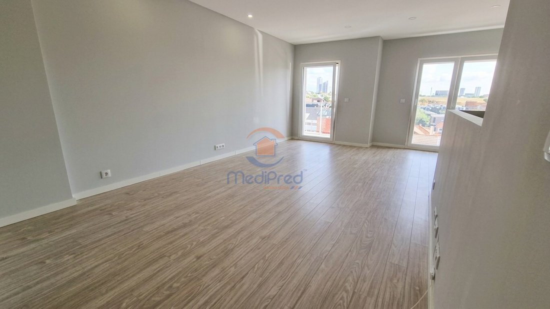 Wohnung in Ramada e Canecas, Lissabon, Portugal 3 - 19083041