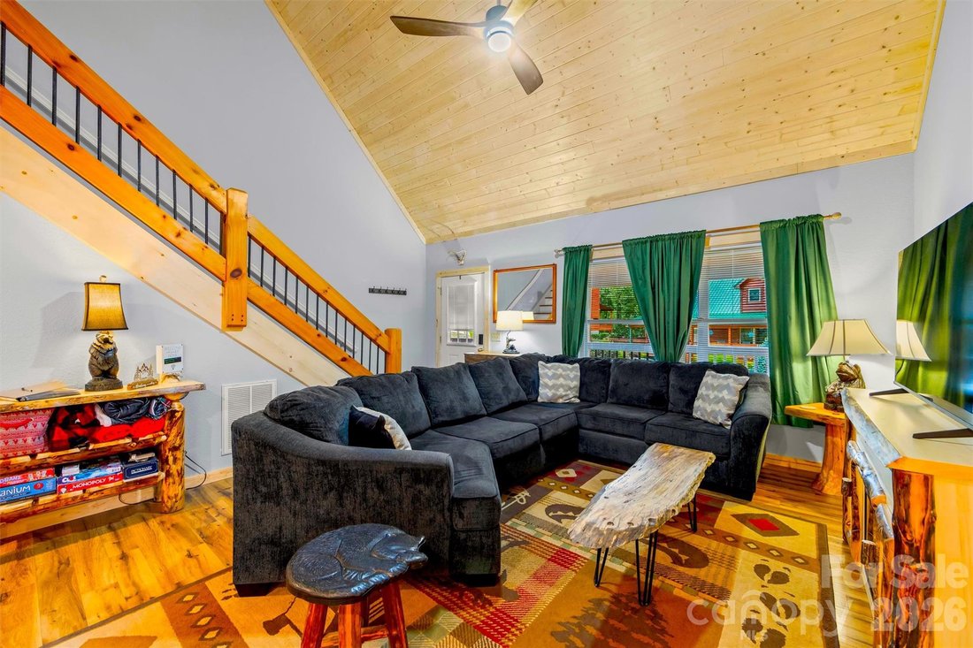 Maison à Maggie Valley, Caroline du Nord, États-Unis 2 - 19083659