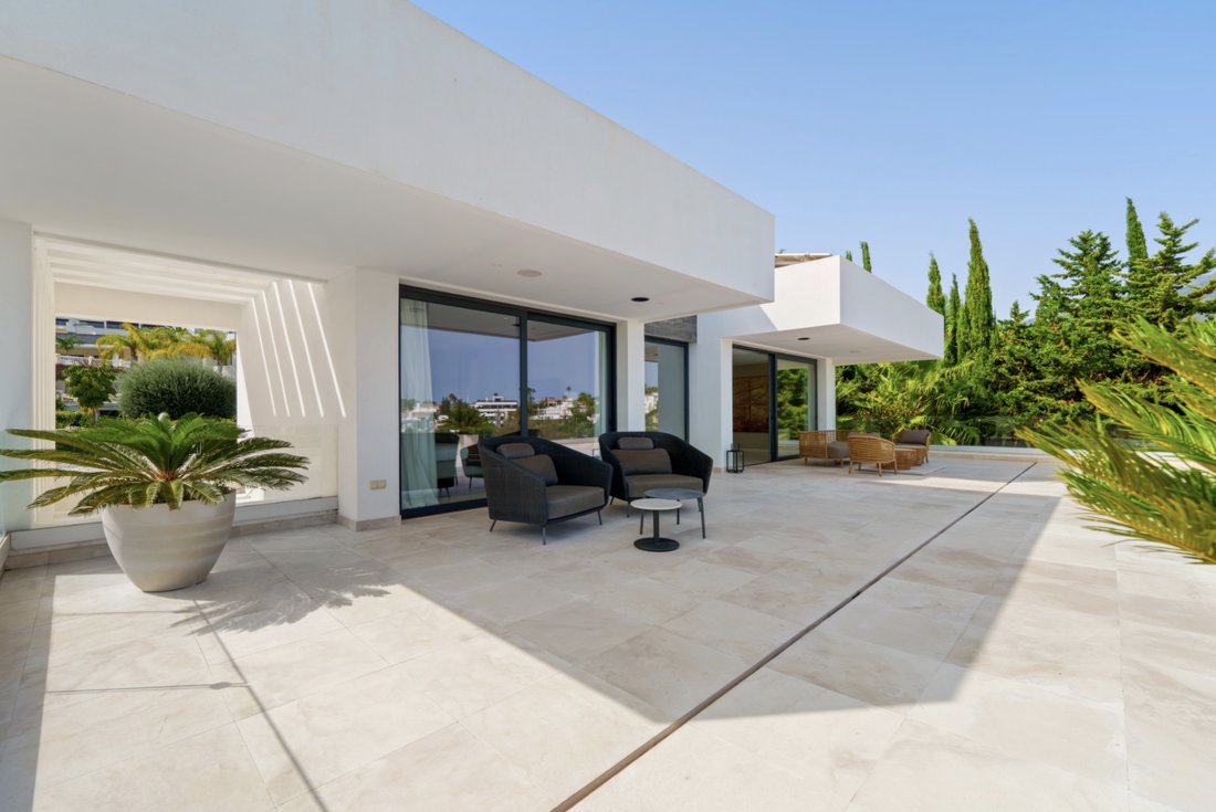 Villa in Nueva Andalucia, Marbella, Spain 4 - 19077918