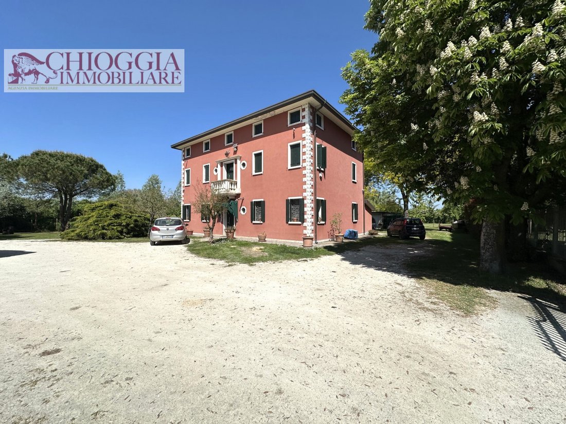 Villa in Loreo, Veneto, Italy 5 - 19081448