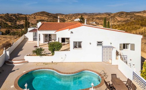 Villa en Conceicao e Cabanas de Tavira, Algarve, Portugal 1