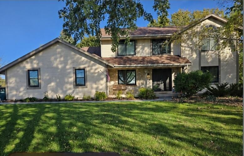 House in Thiensville, Wisconsin, United States 1 - 19082117