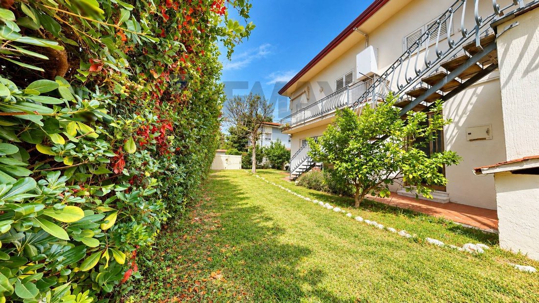 Apartamento en Tonfano, Pietrasanta, Italia 4 - 19076176