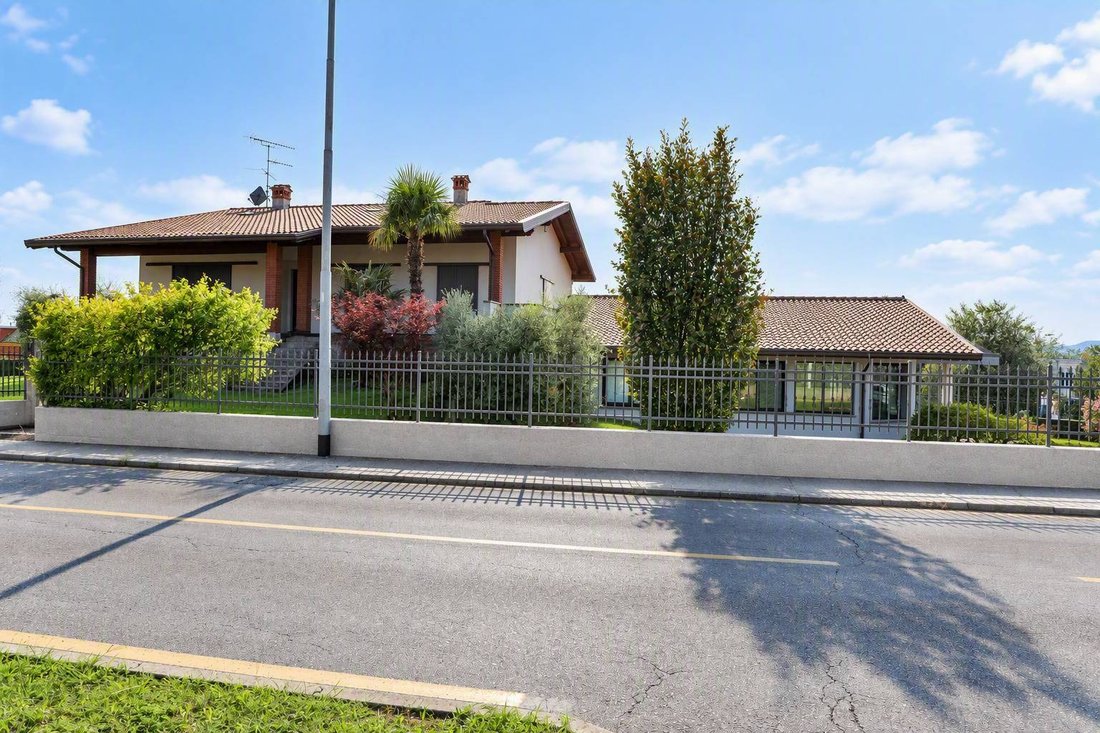 Villa in Calvagese della Riviera, Lombardei, Italien 3 - 19076133