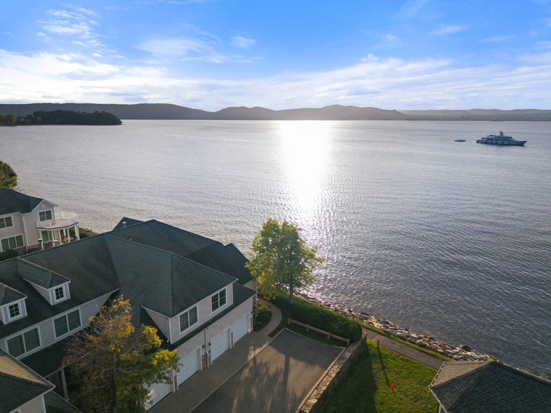 Condo in Croton-on-Hudson, New York, United States 2 - 19077792