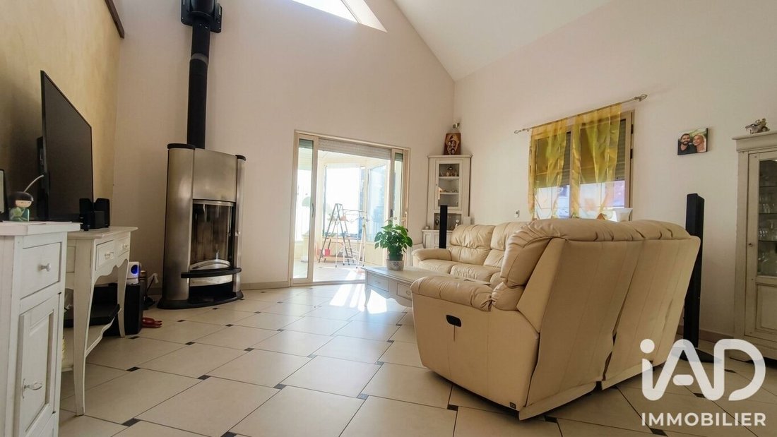 Casa a Est, Ecouen, Francia 3 - 19083396