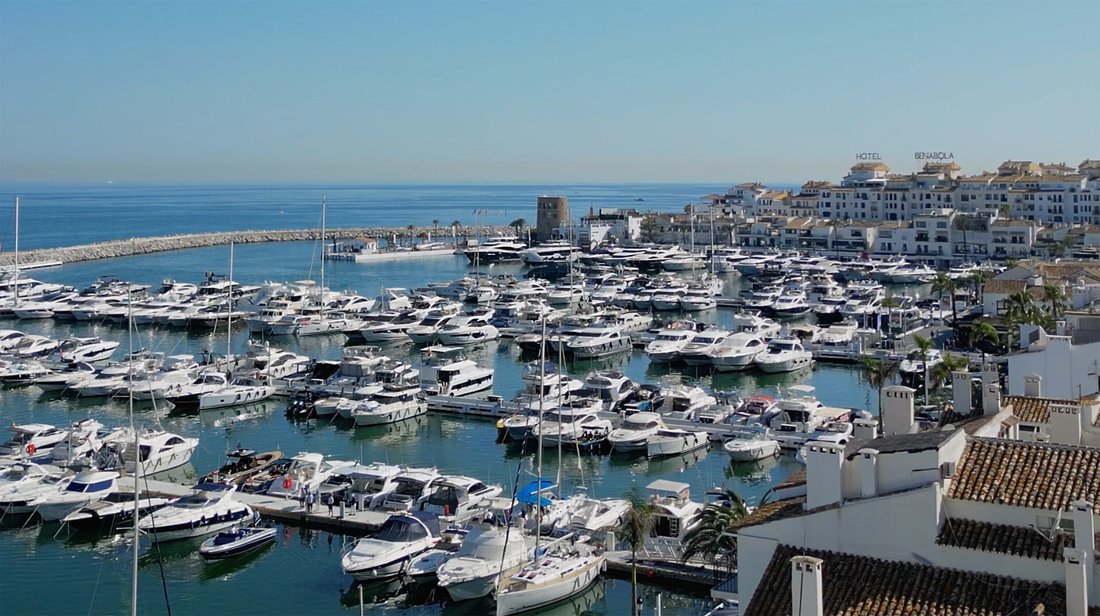Wohnung in Puerto Banús, Marbella, Spanien 2 - 19082841