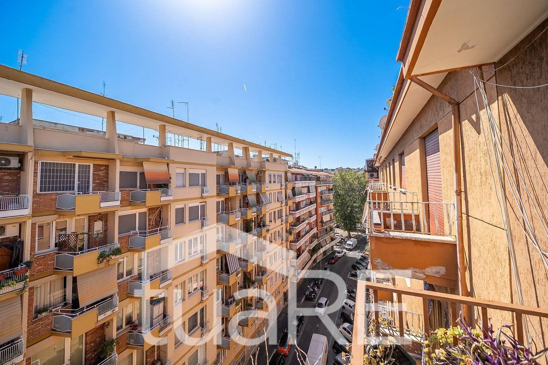 Apartment in Degli Eroi, Rome, Italy 5 - 19076202