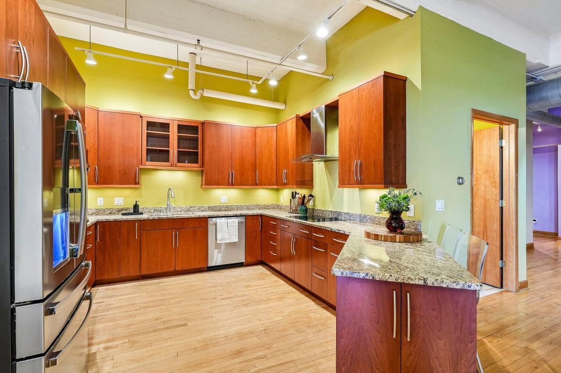 Condominio a Milwaukee, Wisconsin, Stati Uniti 2 - 19076822