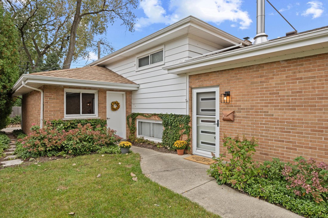 House in Glenview, Illinois, United States 3 - 19083079