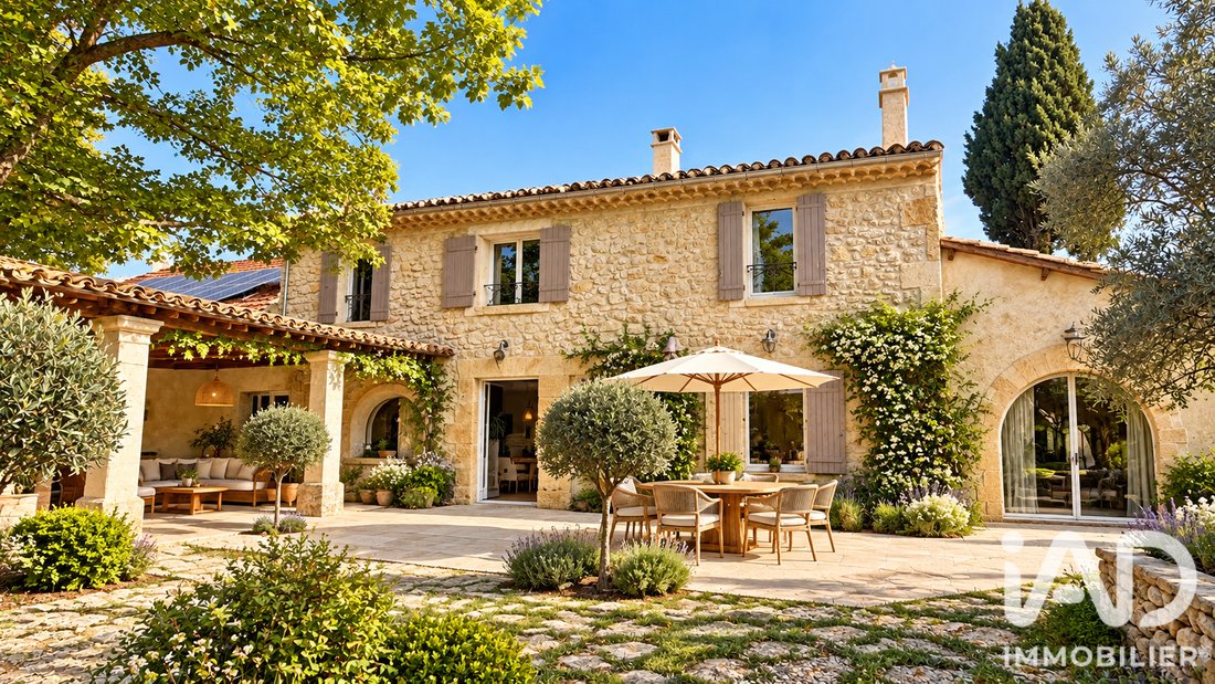 House in Velorgues-Petit Palais, L'Isle-sur-la-Sorgue, France 4 - 19083449