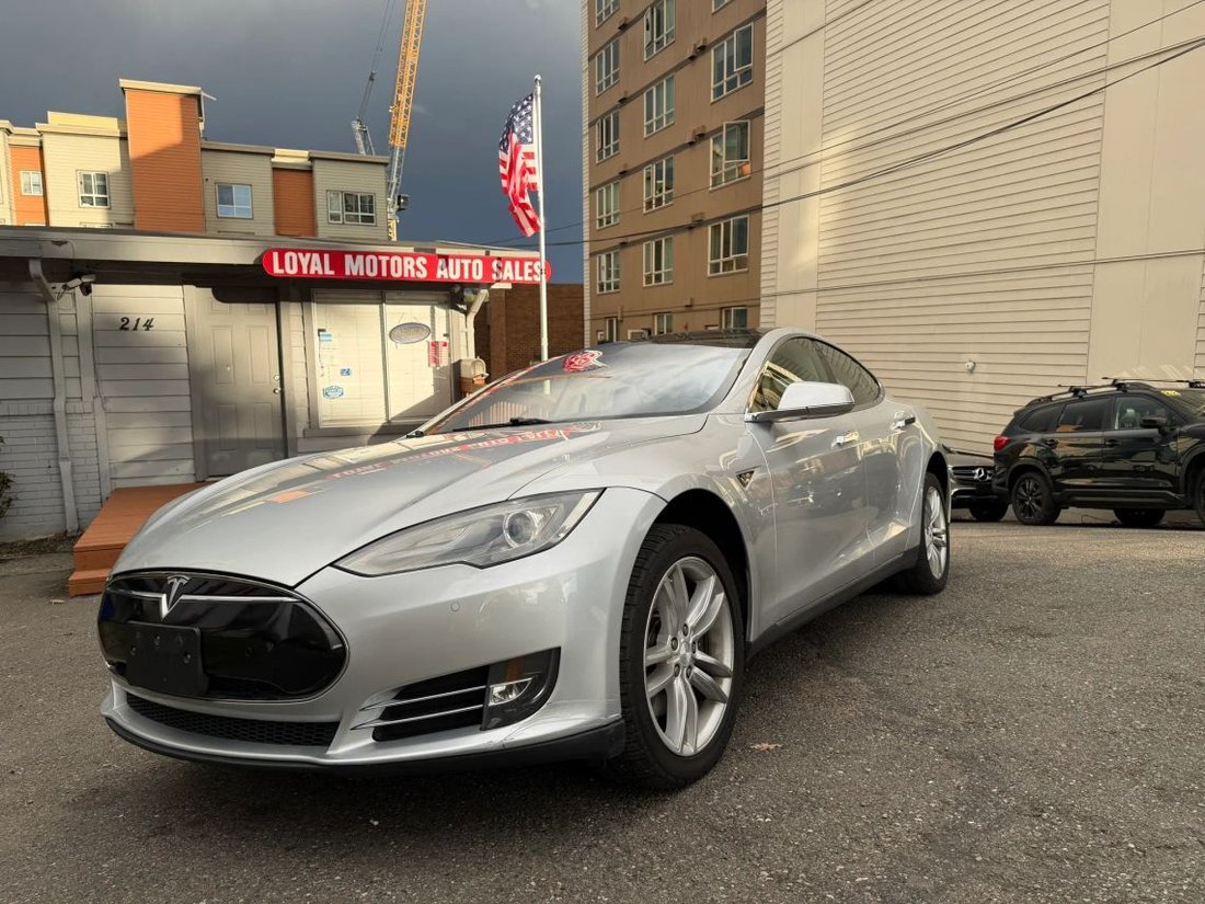 Sedan in Bellevue, WA, United States 5 - 19084077