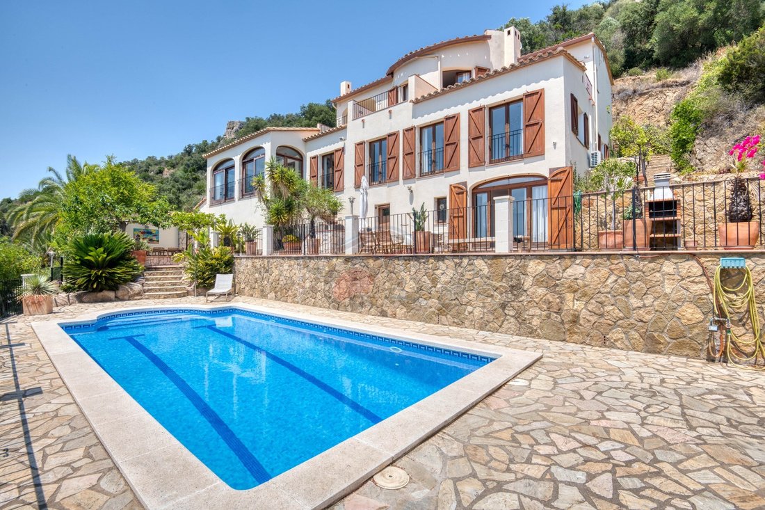 Villa a Girona, Catalogna, Spagna 1 - 19083047