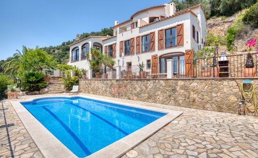 Villa in Girona, Katalonien, Spanien 1