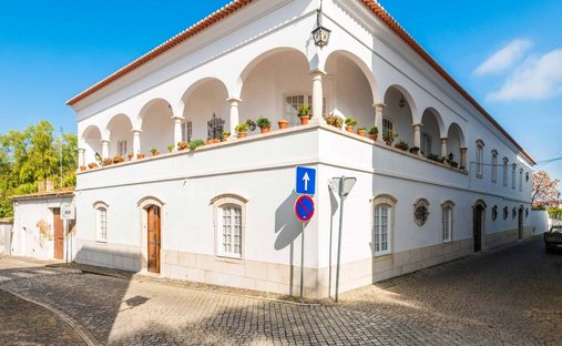 Villa a Moura (Santo Agostinho e Sao Joao Batista) e Santo Amador, Distretto di Beja, Portogallo 1