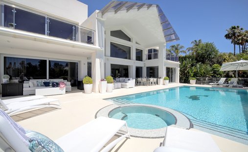 Villa in Nueva Andalucia, Marbella, Spain 1