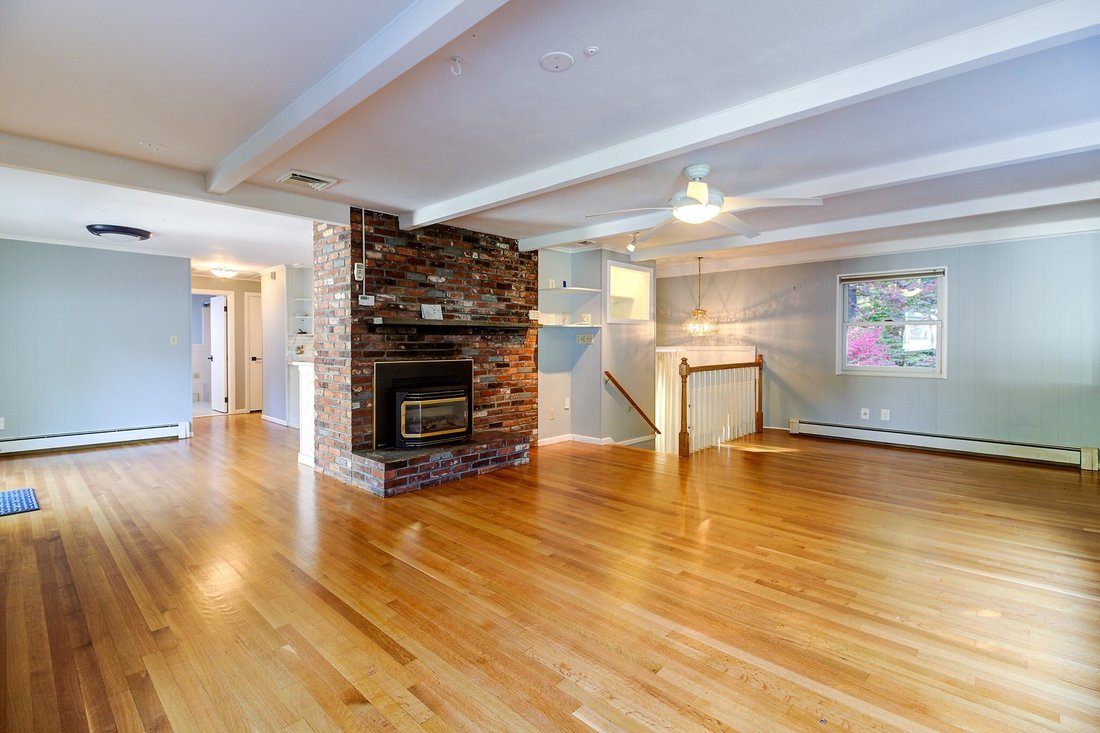 House in Sharon, Massachusetts, United States 4 - 19079550