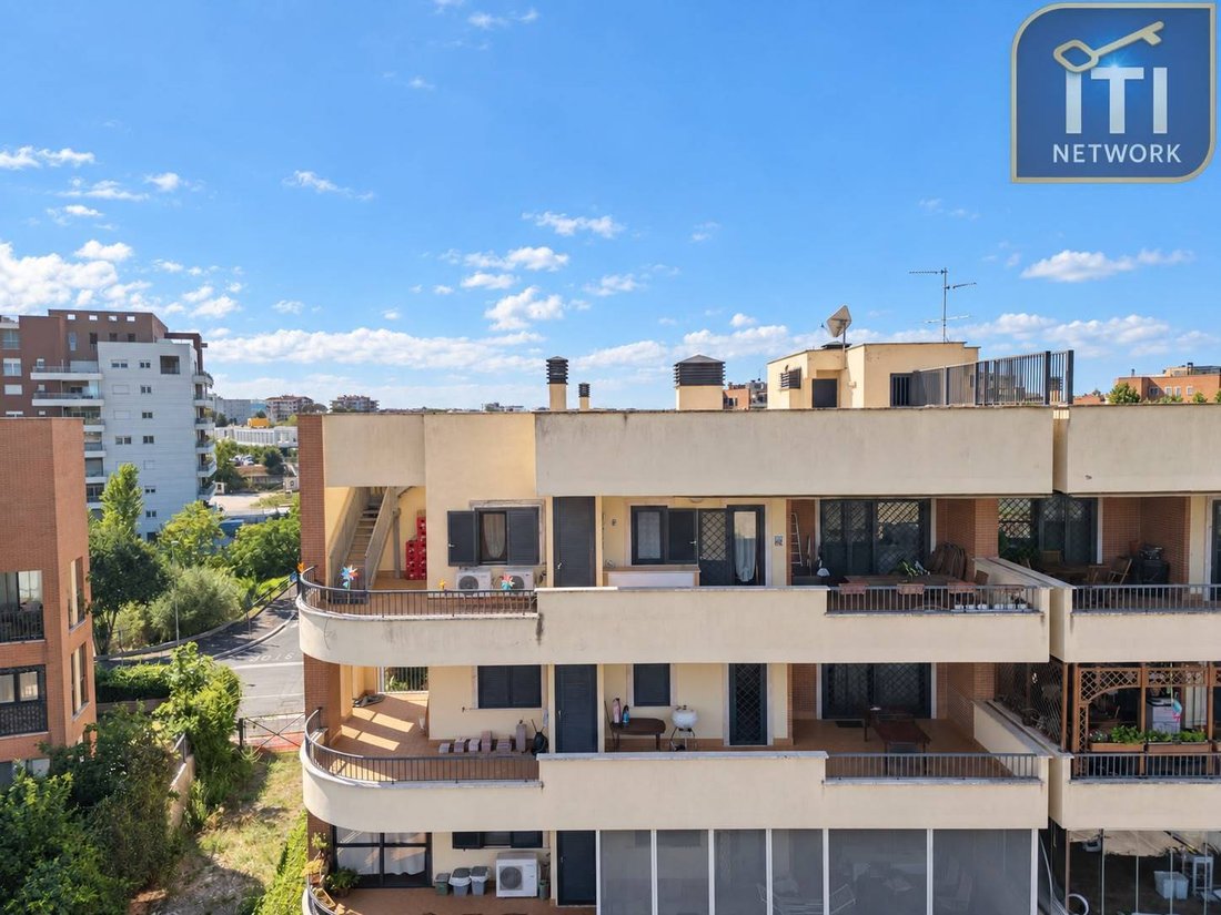 Apartment in Spinaceto - Mezzocammino, Rome, Lazio 2 - 19076175