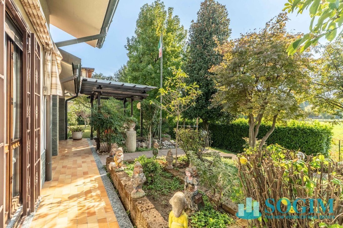 Villa in Cernusco sul Naviglio, Lombardei, Italien 4 - 19076155