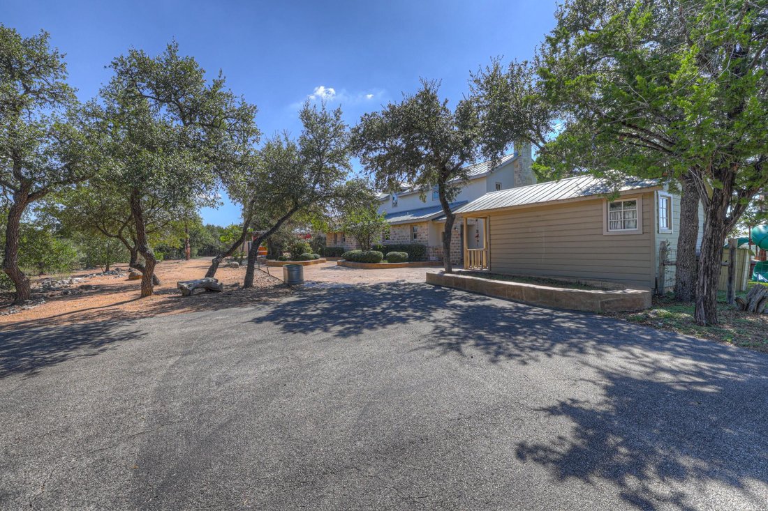 House in New Braunfels, Texas, United States 2 - 19079029