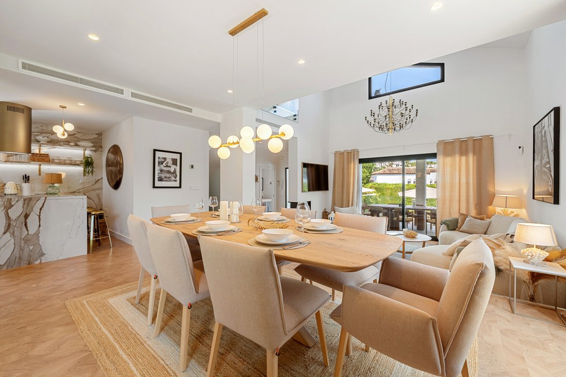 Villa à Nueva Andalucia, Marbella, Espagne 1 - 19077159