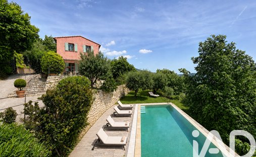 Maison à Le Bar-sur-Loup, Provence-Alpes-Côte d'Azur, France 1