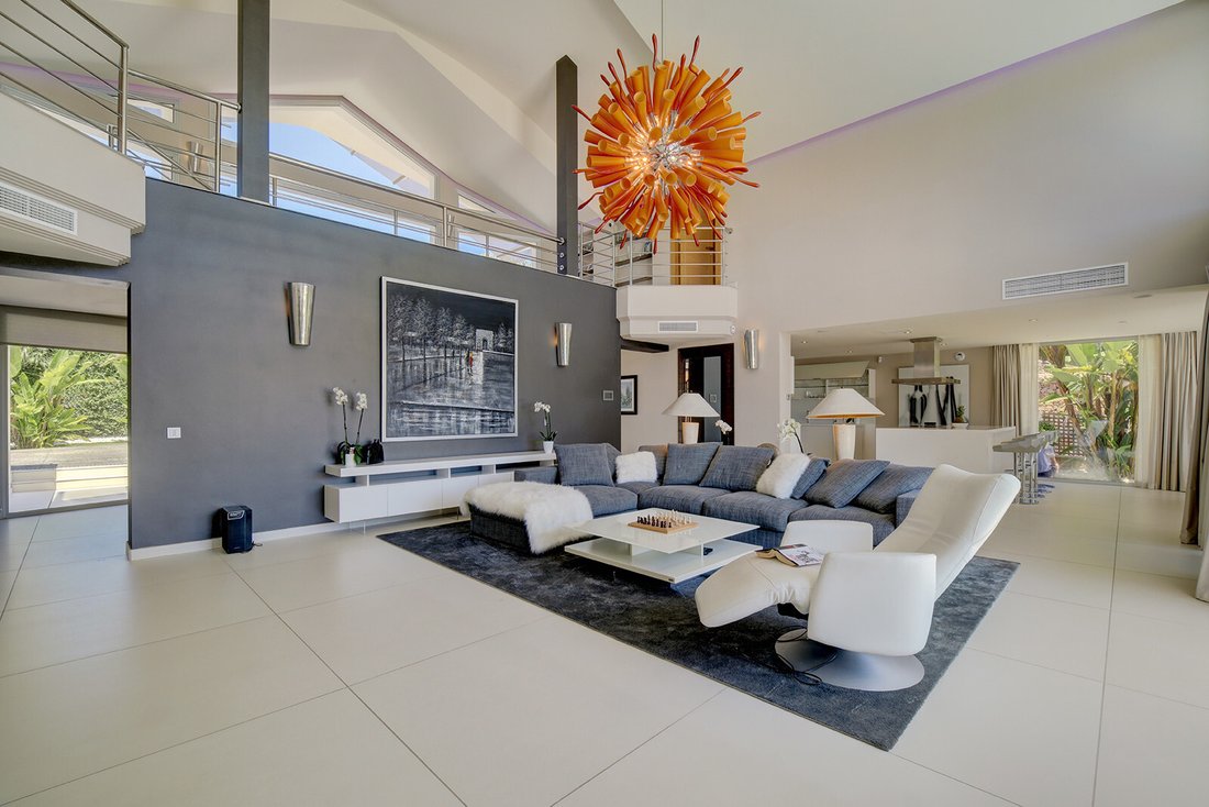 Villa in Nueva Andalucía, Marbella, Spanien 4 - 19082618