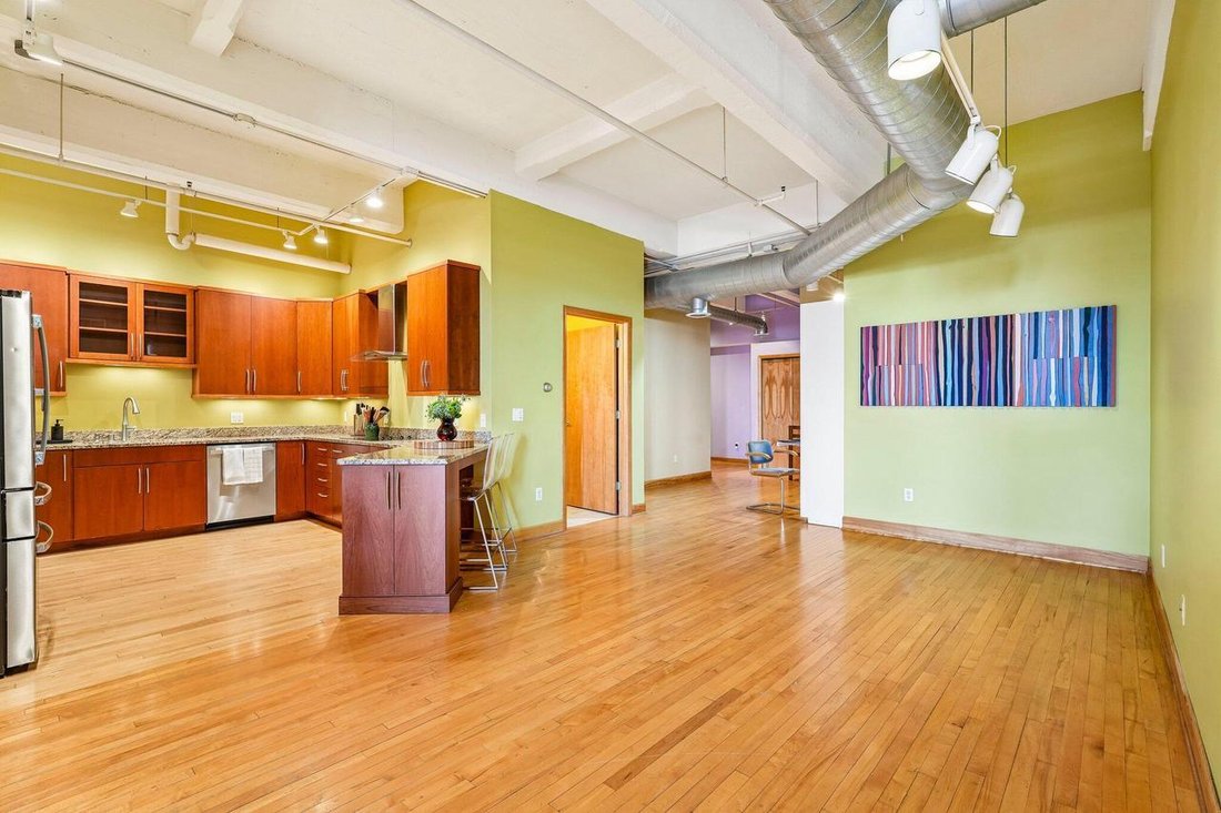 Condominio a Milwaukee, Wisconsin, Stati Uniti 3 - 19076822