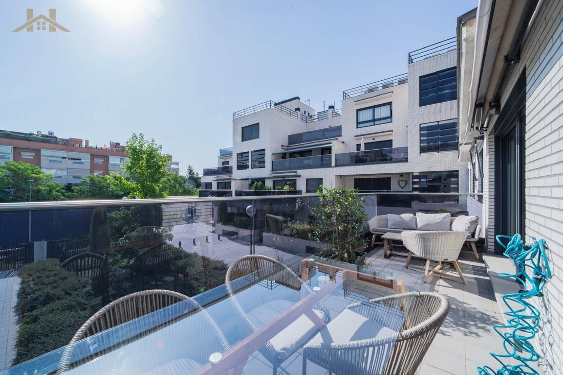 Apartment in Pozuelo de Alarcon, Comunidad de Madrid, Spain 2 - 19077047