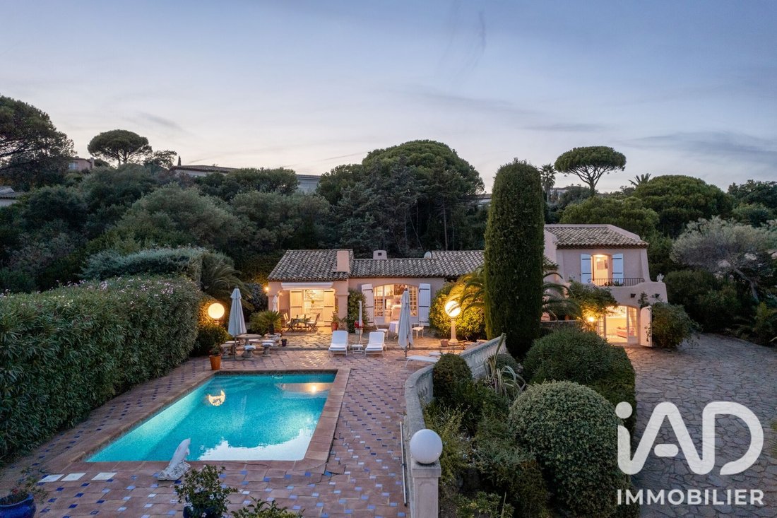 Casa a Nartelle-Noyer-Bellevue-bd dei Sardinaux, Sainte-Maxime, Francia 2 - 19083370