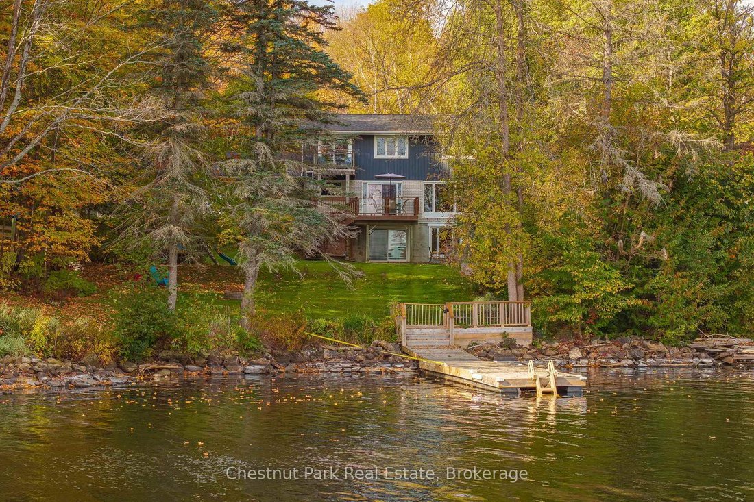House in Huntsville, Ontario, Canada 1 - 19077757