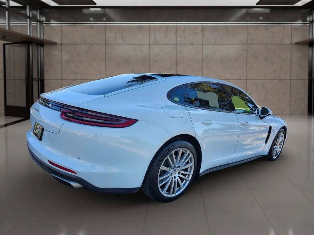 Sedan in Fullerton, CA, United States 5 - 19082949