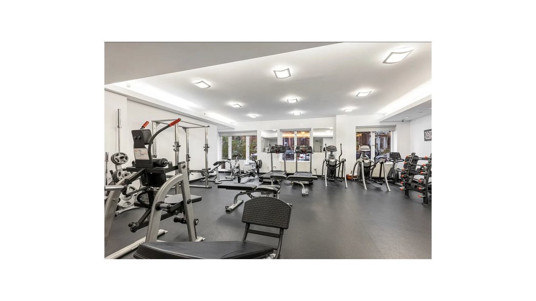 Condo in New York, New York, United States 3 - 19081275