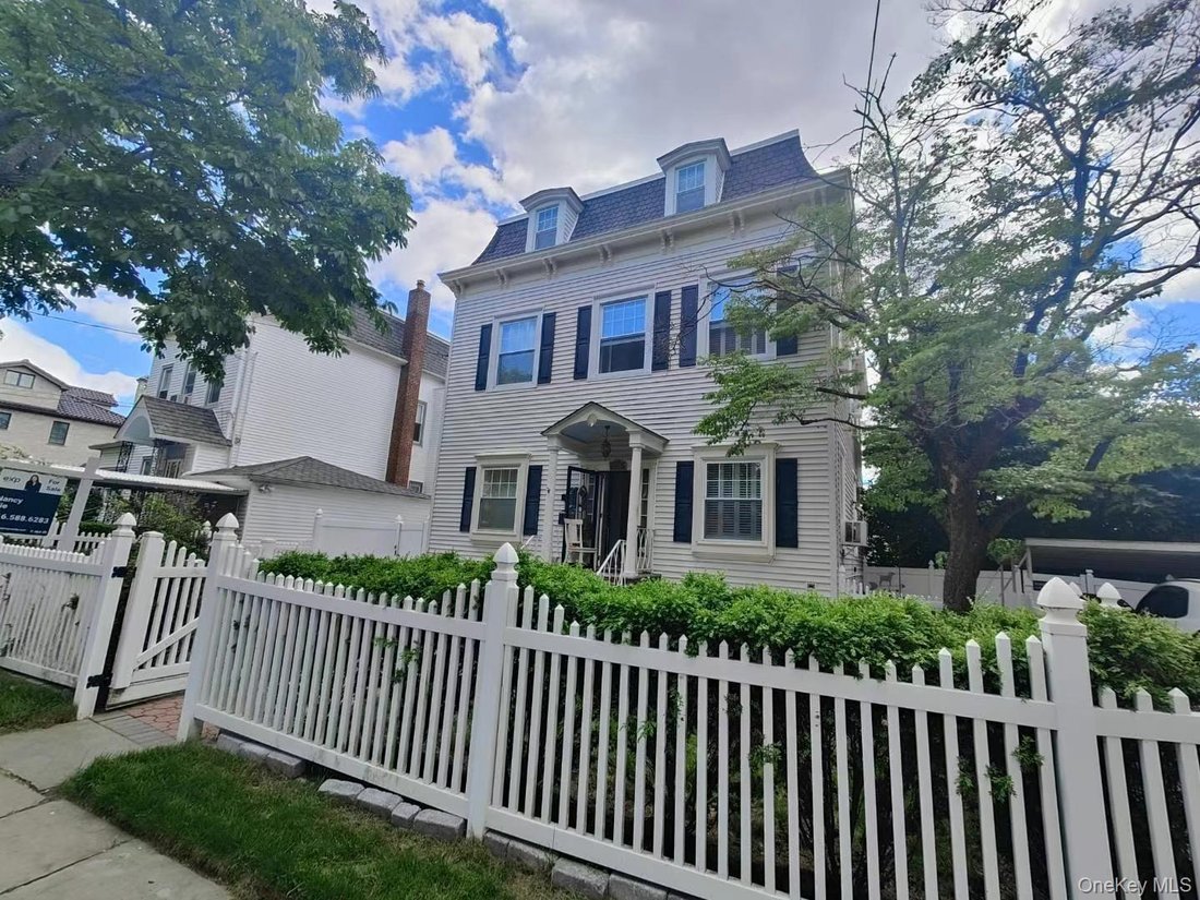 House in New York, New York, United States 2 - 19080985