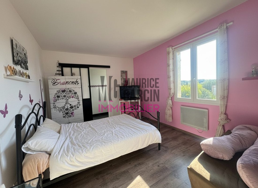 House in Mondragon, Provence-Alpes-Côte d'Azur, France 5 - 19082428