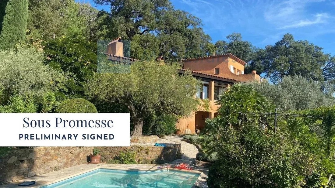 Villa in La Garde-Freinet, Provence-Alpes-Côte d'Azur, Frankreich 1 - 17520646